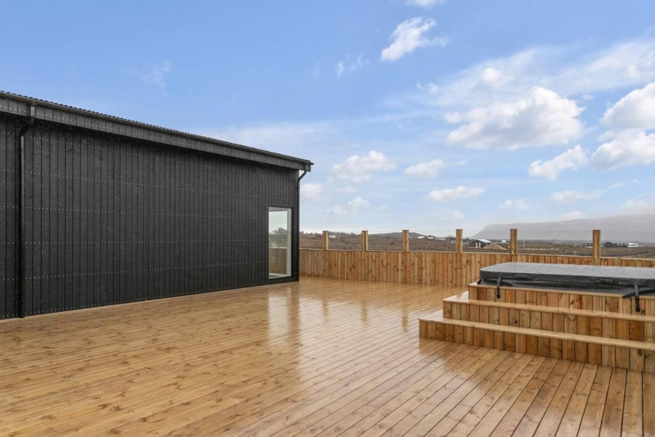 Luxury Log Home With A Hot Tub Selfoss Ngoại thất bức ảnh