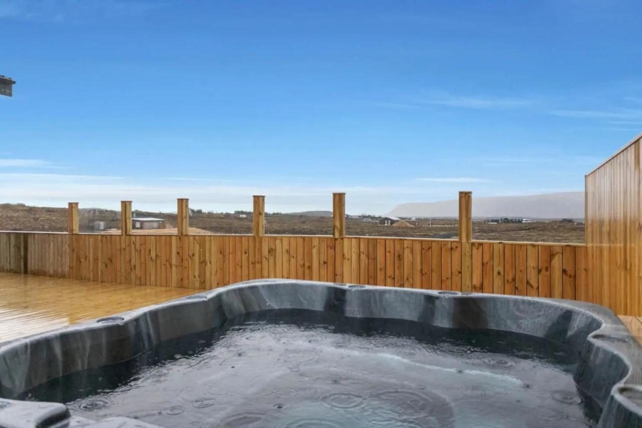 Luxury Log Home With A Hot Tub Selfoss Ngoại thất bức ảnh