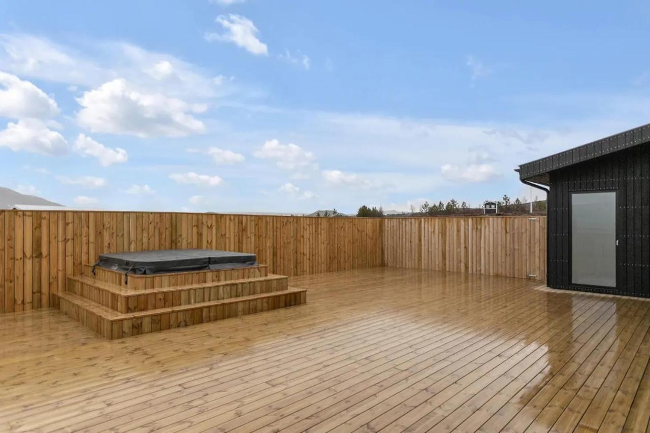 Luxury Log Home With A Hot Tub Selfoss Ngoại thất bức ảnh
