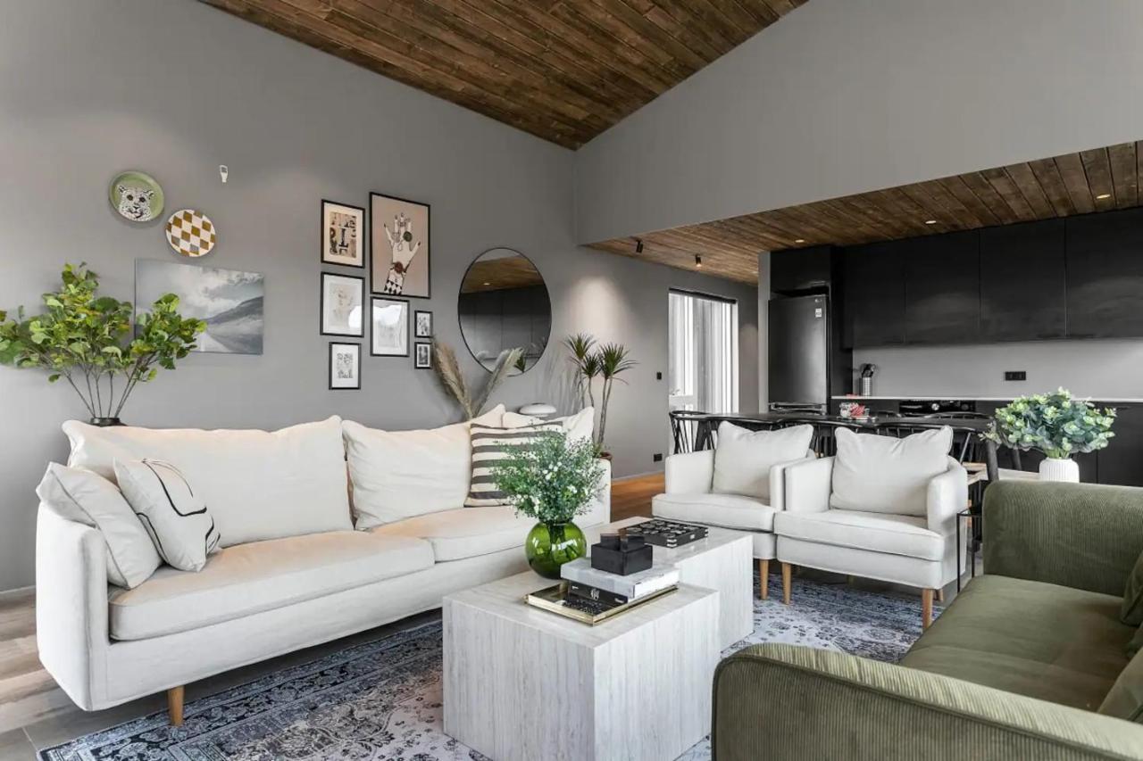Luxury Log Home With A Hot Tub Selfoss Ngoại thất bức ảnh